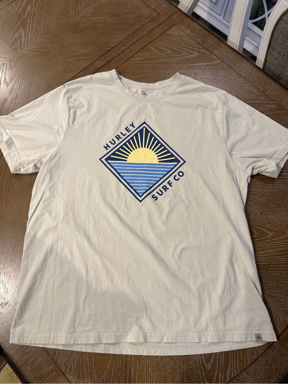 Hurley Men’s Cream Short-Sleeve Surf Co Graphic Tee